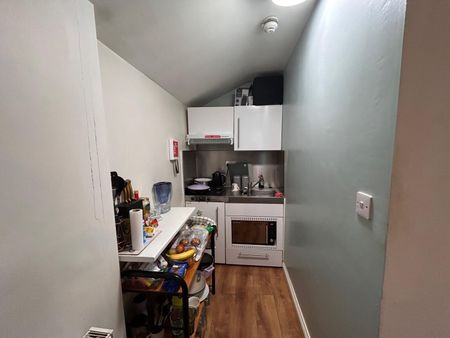 1 bedroom flat to rent - Photo 4
