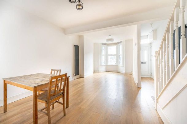 2 bedroom house to rent - Photo 1