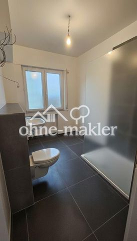 Frisch sanierte, sonnige 2-Zimmer-Wohnung mit Süd-Loggia & TG-Stellplatz – ruhig & zentral - Photo 4