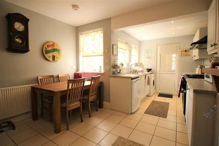 Withersfield Road, Haverhill, CB9 - Photo 4