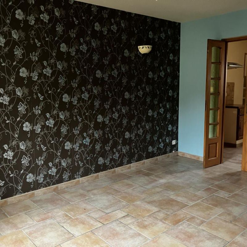 Location Appartement 2 pièces 38m² LE CREUSOT 71200 - Photo 1
