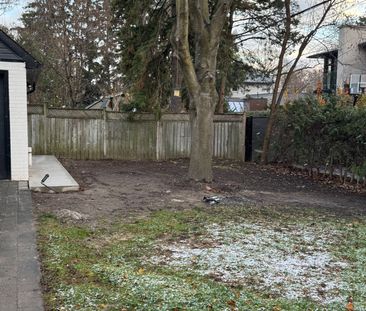 For Lease - 1 Random Street, Toronto, Ontario - Photo 3