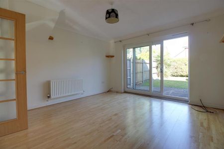 2 bedroom terraced house to rent - Photo 2