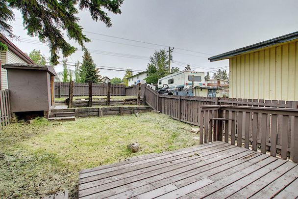 2624 11 Avenue Southeast, Calgary - Photo 1