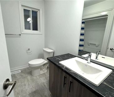 For Lease - 113 Laugher Avenue, Welland, Ontario - Photo 4