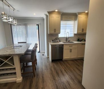 For Lease - 1331 Anton Square, Pickering, Ontario - Photo 4