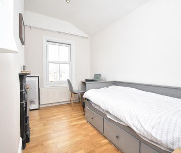 3 bedroom terraced house to rent - Photo 6