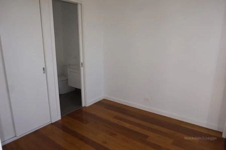 “STYLISH 1 BEDROOM APARTMENT ABOVE BALAKA PLACE SHOPS!” - Photo 3