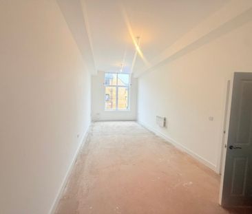 Newton Road, Yeovil, Somerset - Photo 3