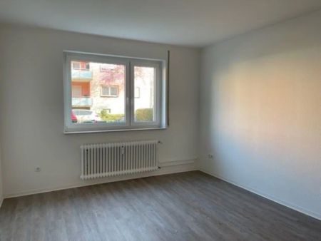 EUPORA® Immobilien: Wohnung mit Balkon in Eisenberg - Photo 2