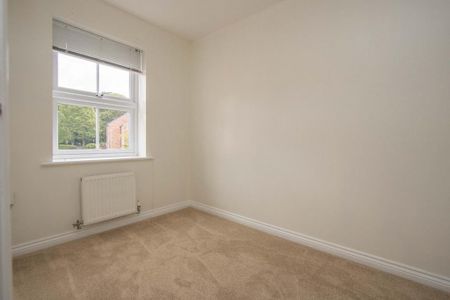 4 bedroom townhouse to rent - Photo 2