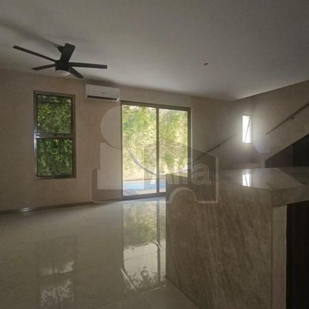 REF. 7913/771 - Casa en renta en el Centro de Mérida,Yucatán. - Photo 1