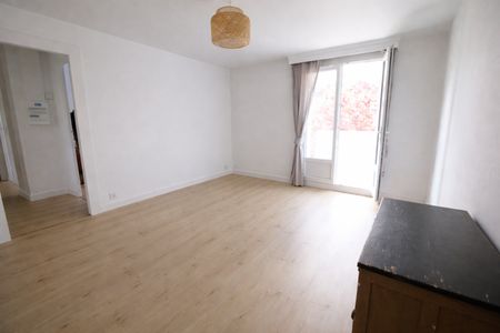 Location Appartement 4 pièces 63m² - Photo 2