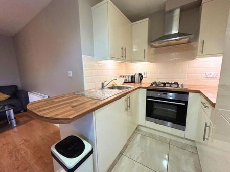 Apt 6 Ivy House, 1 Walnut Street, Belfast, BT7 1FB - Photo 3