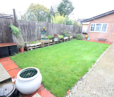Hanworth Road, Hounslow - Photo 4