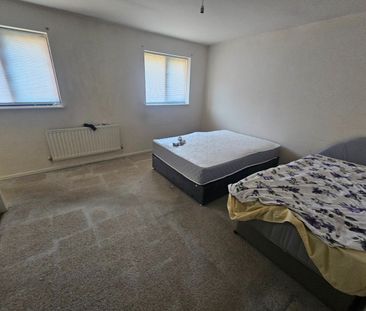 4 Bed Detached House, Biton Close, B17 - Photo 3