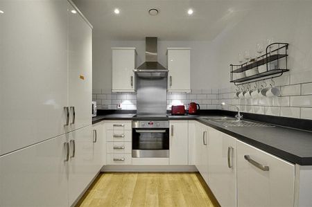 1 bedroom flat to rent - Photo 4