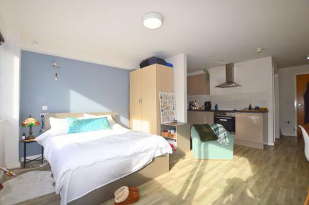 Studio to rent - Photo 3