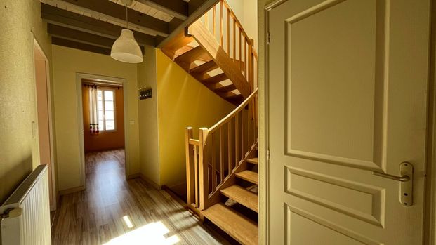 Appartement 141.11 m² - 5 Pièces - Niort (79000) - Photo 1