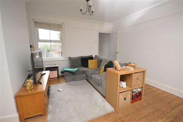 Skitts Hill, Braintree, CM7 - Photo 1