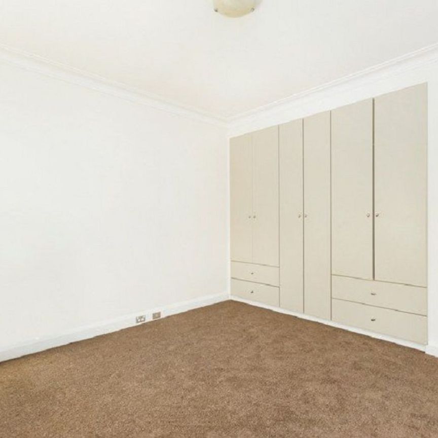 Modern Three Bedroom Apartment &ast;&ast; Available 21&sol;12&sol;2024&ast;&ast; - Photo 1