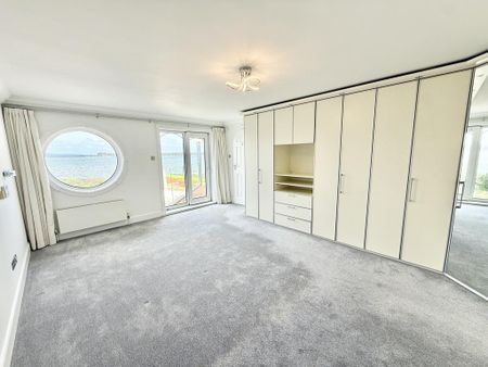 6 bedroom detached house to rent - Photo 4