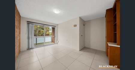 4/30 Trinculo Place, Queanbeyan, NSW 2620 - Photo 3
