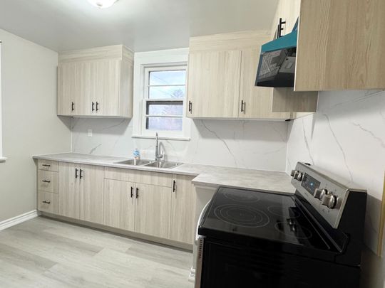 For Lease - 229 Crestwood Road, Vaughan, Ontario - Photo 1