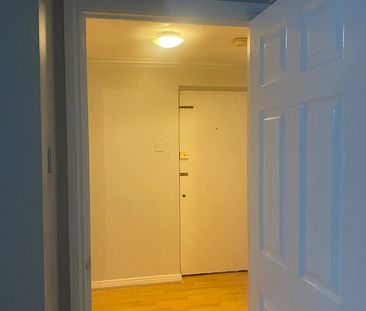 1 Bed Flat, Rothesay Court, SE6 - Photo 1