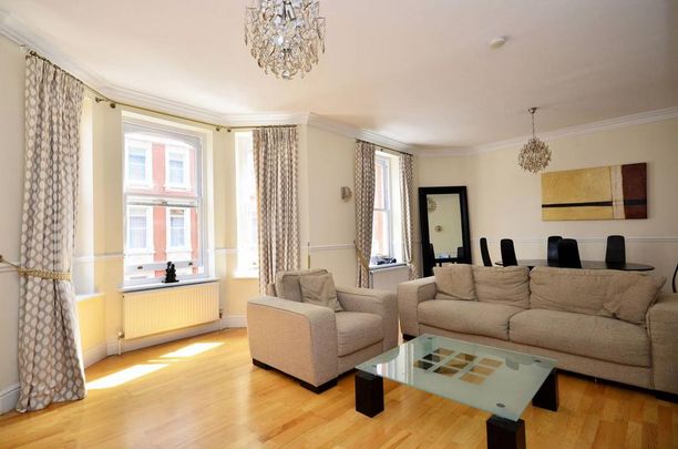 3 bedroom flat to rent - Photo 1