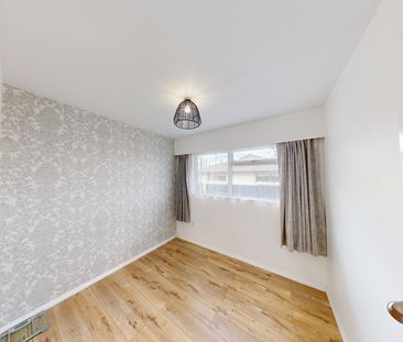Cloverlea - 4 Bedrooms + Office - Photo 2