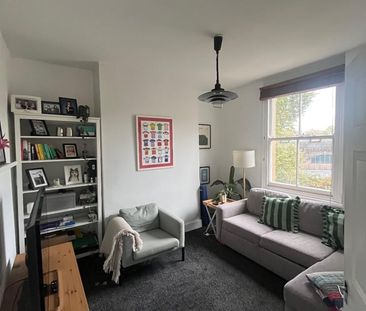 2 Bed Flat, Brixton, SW9 - Photo 1
