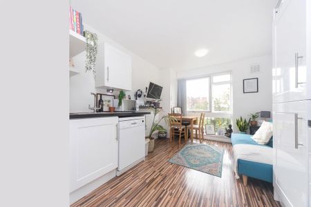 2 bedroom apartment to rent - Photo 2