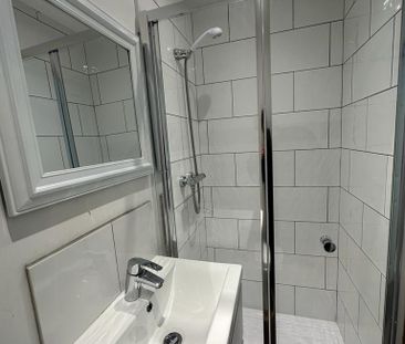 6 bedroom terraced house to rent - Photo 5
