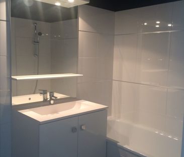 Location Appartement 3 pièces 64m² - Photo 2