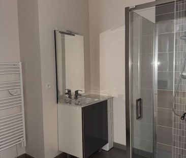 T2 avec terrasse - Photo 4