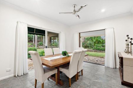 A Serene Escape in Noosa Hinterland - Spacious Queenslander Home - Photo 3