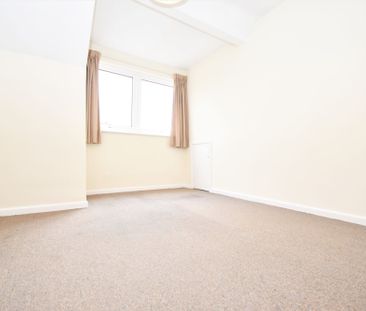 2 bedroom flat to rent, - Photo 3