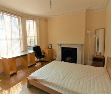 5 bedroom terraced house to rent - Photo 1