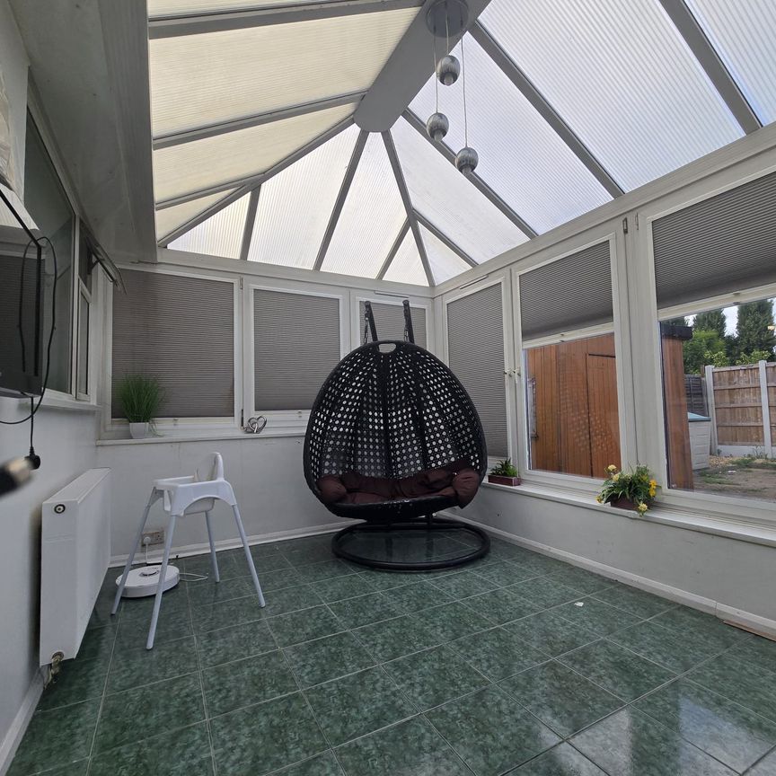 Roseary Close, West Drayton - Photo 1