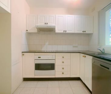 2/5 Tiptrees Avenue,Carlingford,New South Wales 2118, Sydney - Photo 4