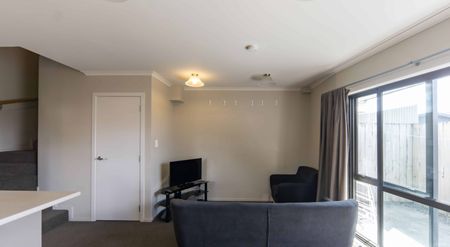 Double storied apartment with an easy walk to city centre - Photo 5