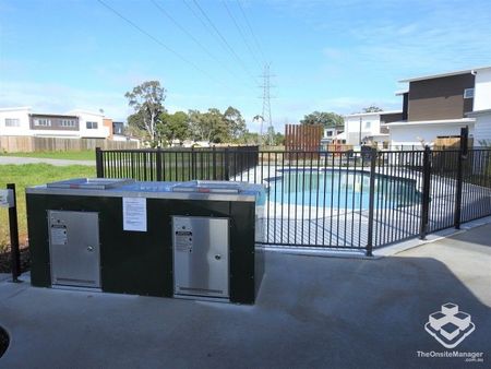 4 br Townhouses next door to Sunnybank Hills State School - Photo 3