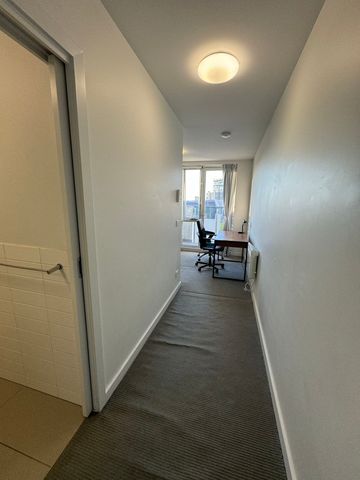 1-Bedroom Apartment in Prime Prahran Location - Photo 4