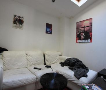 3 bedroom house share to rent - Photo 1