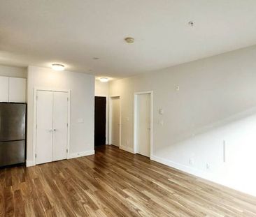 Metrotown Cozy low-rise 2-Bedroom 2-Bathroom Unit for rent - Photo 3