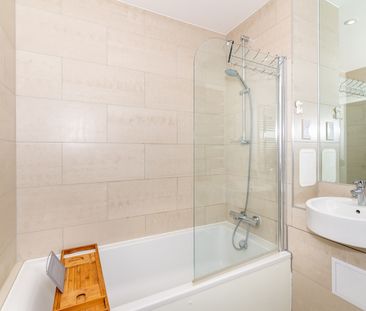 1 Bed Flat, Coalmakers Wharf, E14 - Photo 2