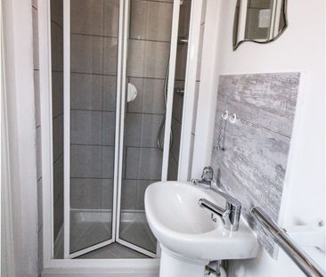 1 Flat C Hermit Street Sincil Bank, Lincoln, Lincolnsire, LN5 8EF - Photo 6