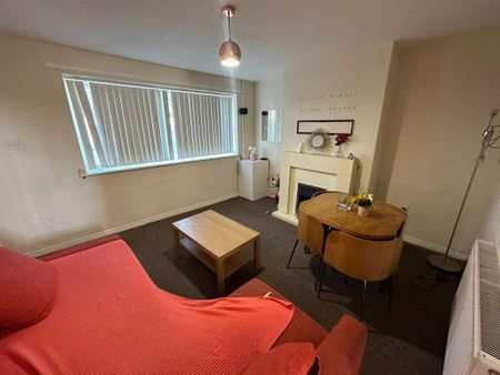 3 bedroom terraced house to rent - Photo 2