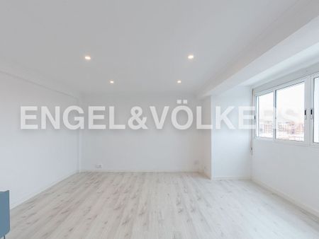 Apartamento de alquiler en Avinguda del Primat Reig, Els Orriols - Photo 2